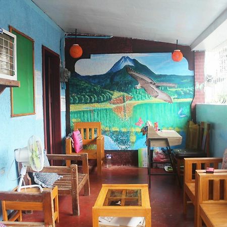 J'S Backpackers Hostel Davao Stadt Exterior foto