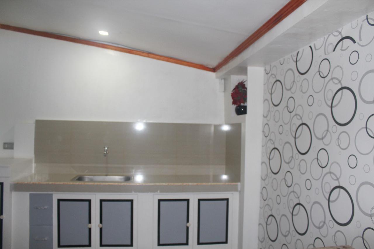 J'S Backpackers Hostel Davao Stadt Exterior foto